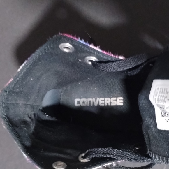 Converse Purple Cabbage Rose Sz 7 Hi Top tennis shoe Great condition - Picture 10 of 10